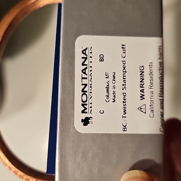 Montana Silversmiths Copper Bracelet - Picture 3 of 4